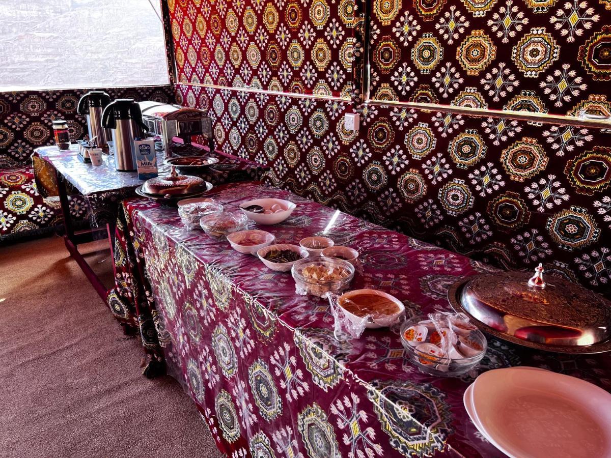Red Planet Adventure Camp Wadi Rum Bagian luar foto